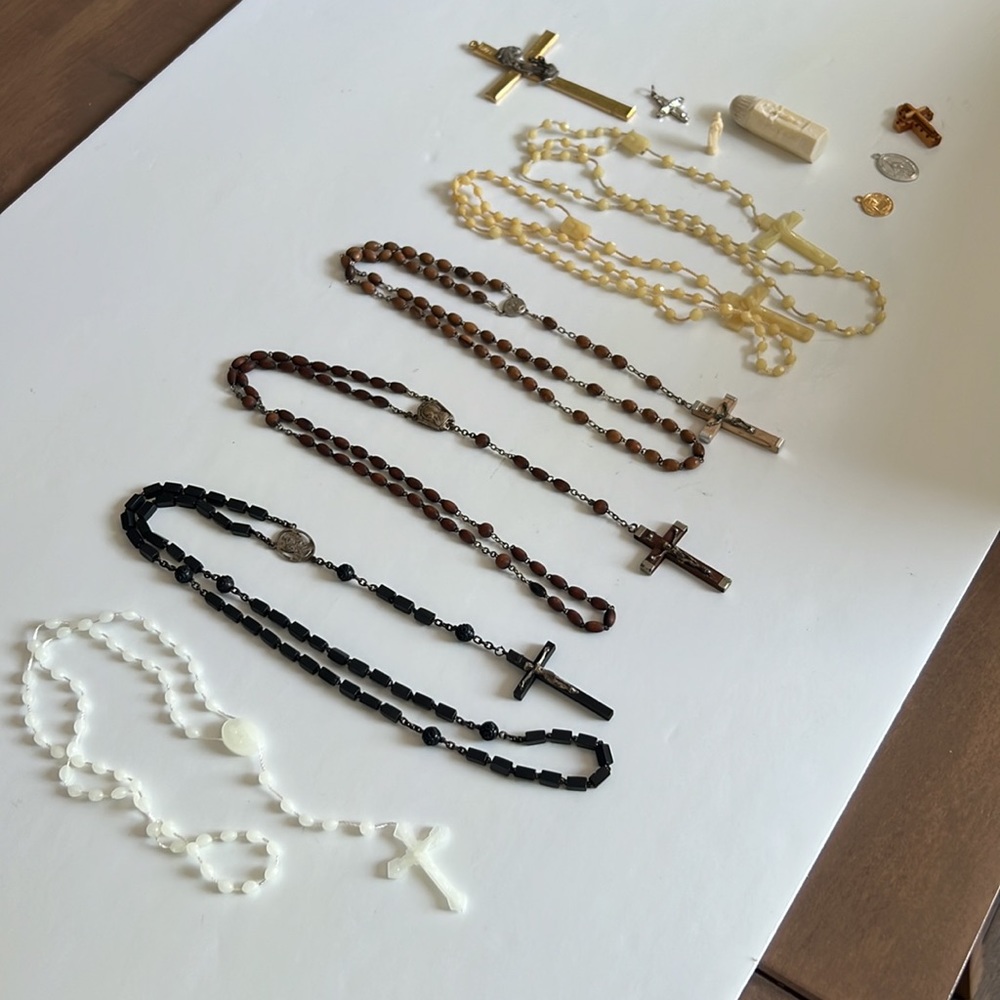 Rosaries Necklaces Religious Cross Medals Catholic Mary God Benediction